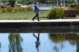 Outgoing mayor shares emotion
