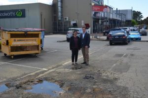 Liberals make shopping centre pledge