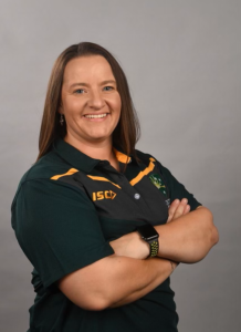 Skipper leads from front for Bandits