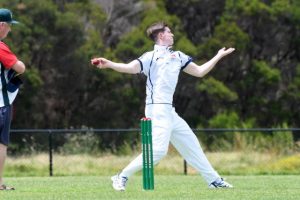 Bowlers cash in on friendly conditions