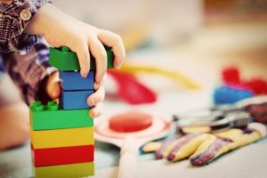 Kinder registration now free