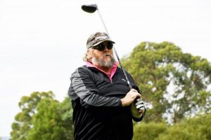 Pola bears all in Four-Ball