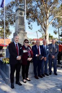 Town honours ANZACs