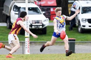 Pakenham ready to roar under Carbis