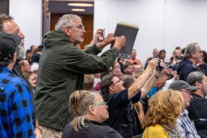 Casey Council meeting adjourned after crowd anger