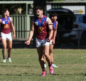 Pakenham hosts Towners in first home game for the season