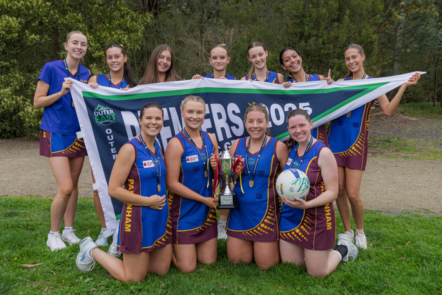 Lions premiers in thriller