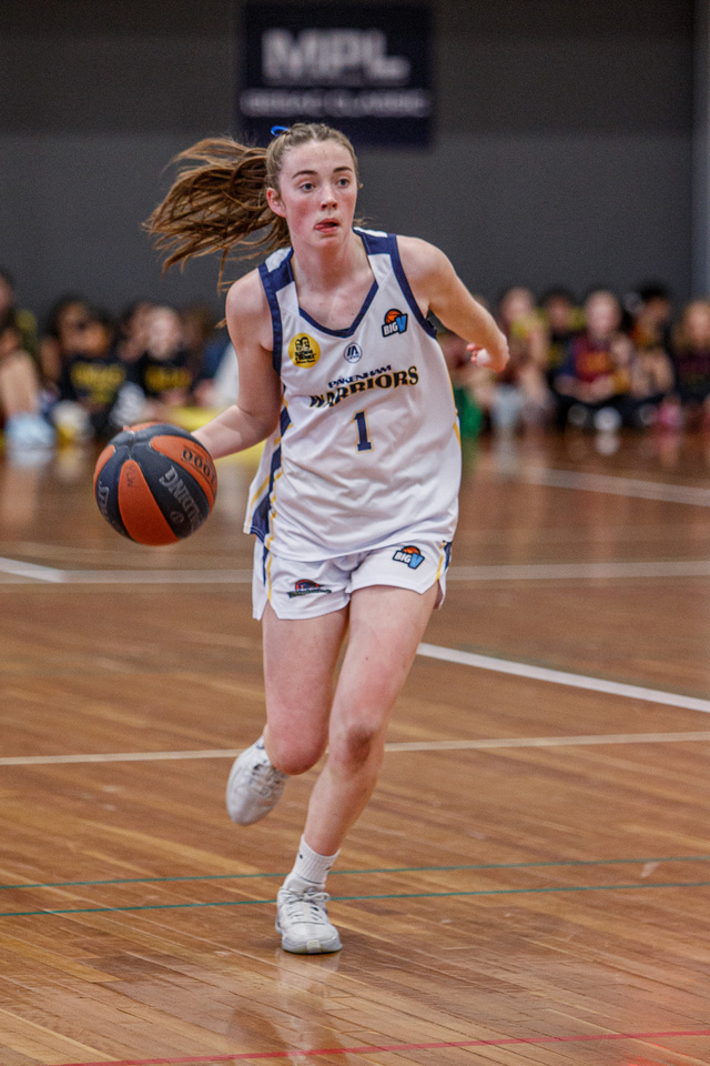 Pakenham still unbeaten with routing of Southern Peninsula