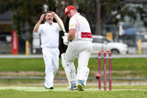 Hussey turns back the clock
