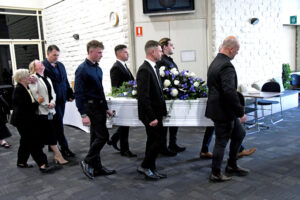 Council unites to call for Meningococcal B Vaccine following teen’s death