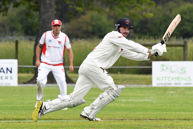 Dual centurions lift Bulls