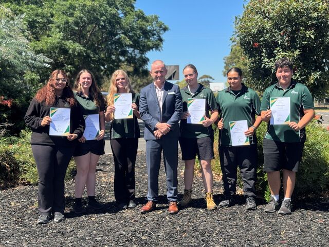 Pakenham Secondary good samaritans set example