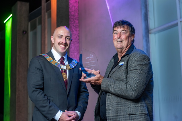 Nominate a legendary local volunteer for the 2026 Stan Henwood Award